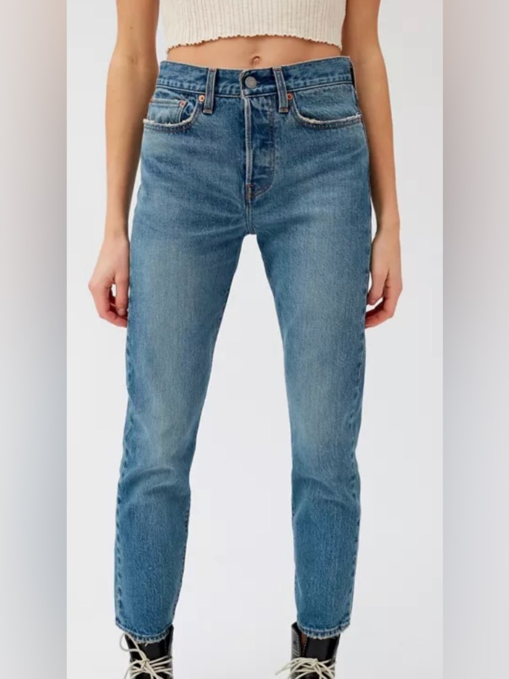 Levi’s Wedgie Icon High Rise Jeans These Dreams Medium Wash Size 25